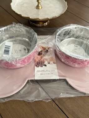 3 PC Laura Ashley Pink Pet Bowls with matching Feeding Mat ~ Super Cute